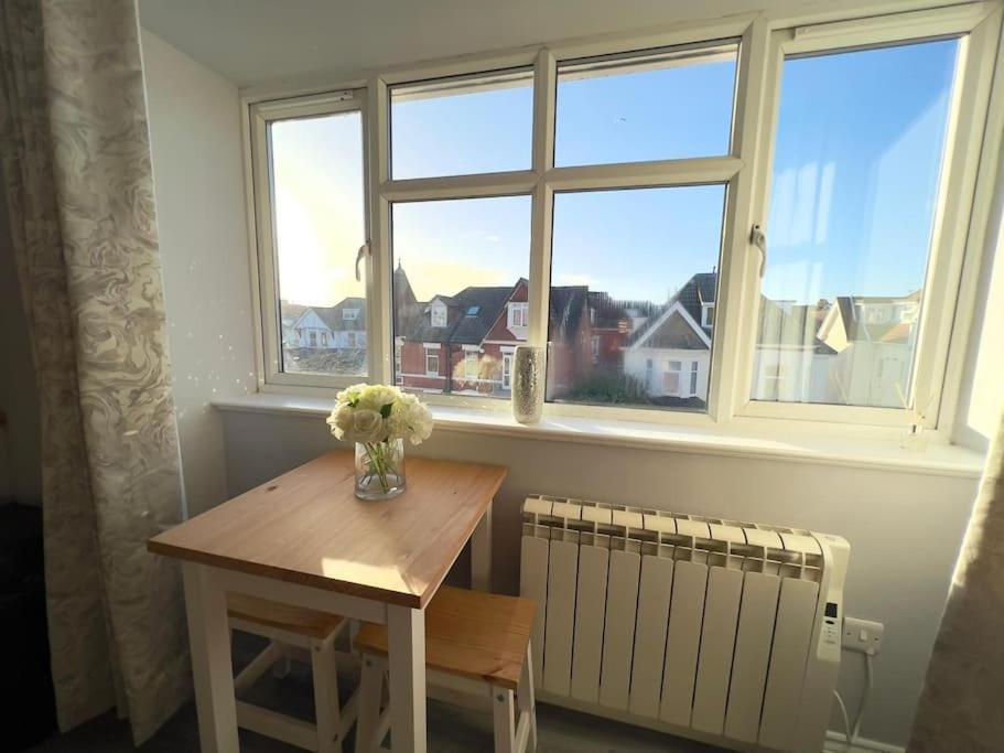 Princes Court, Sea Road Bournemouth Luaran gambar